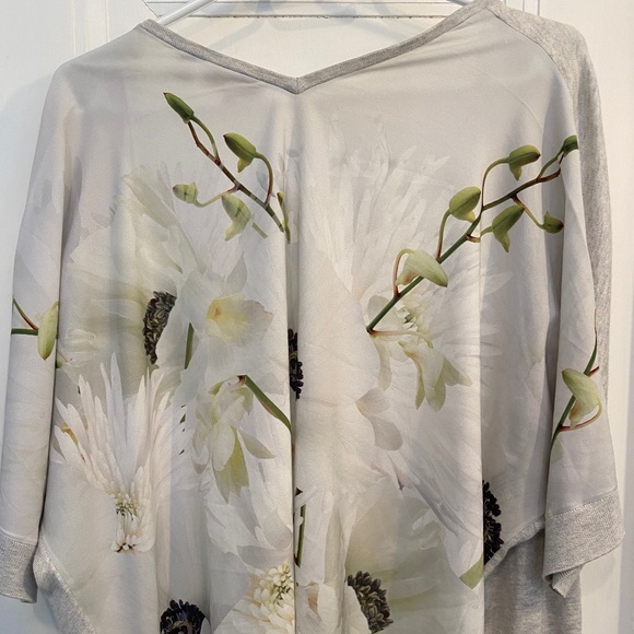 Ted Baker ‘Kembley’ Dolman Cardigan (Ted Size 2 / US Size 6) - Picture 7 of 13